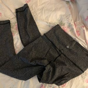 Lululemon crop leggings sz 6